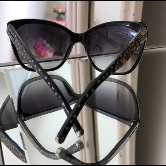 Dolce & Gabbana Starry eyed sunnies? Gorgeous sunglasses ?️ OBO?? main image 5